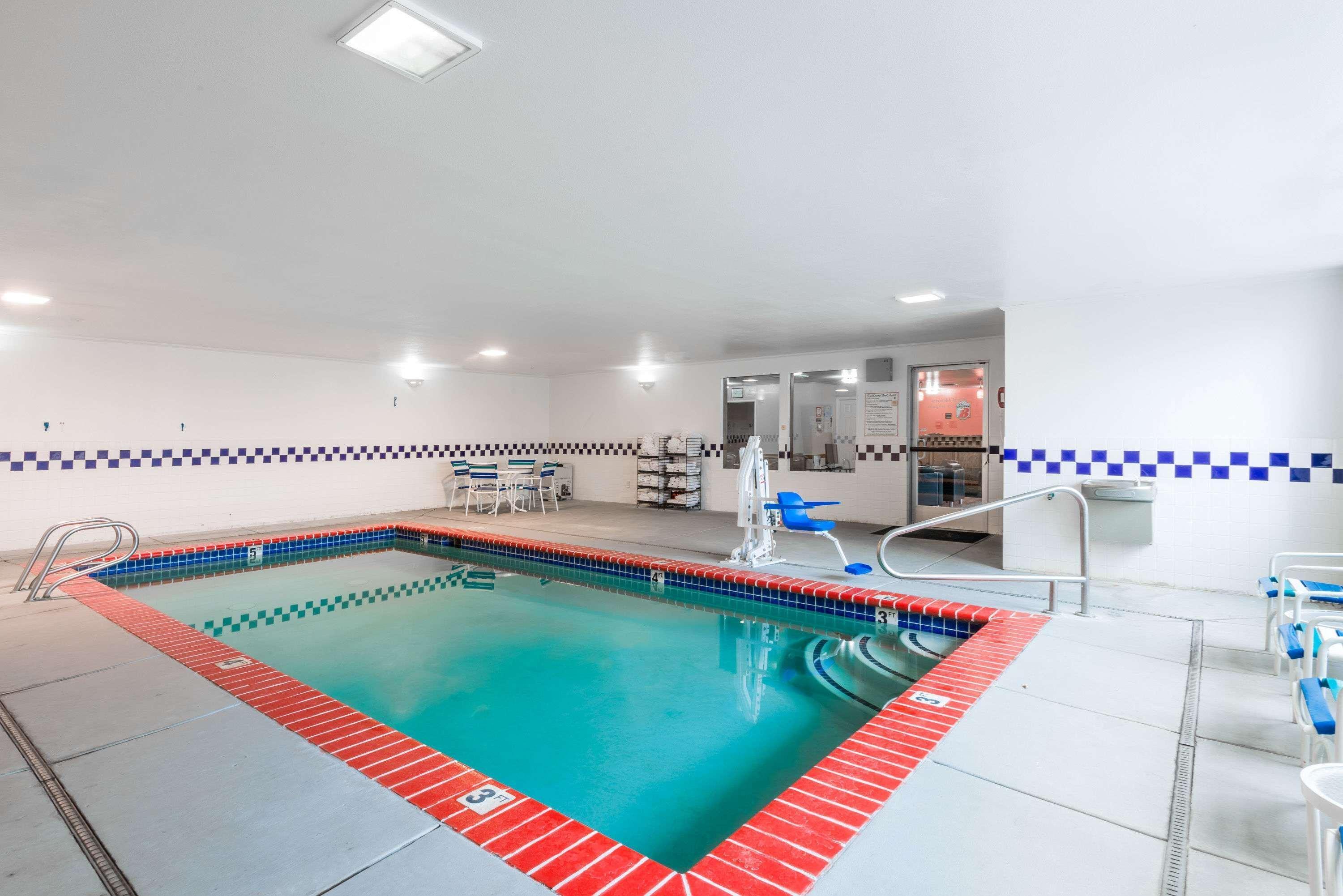 Super 8 By Wyndham Fernley Hotel Buitenkant foto