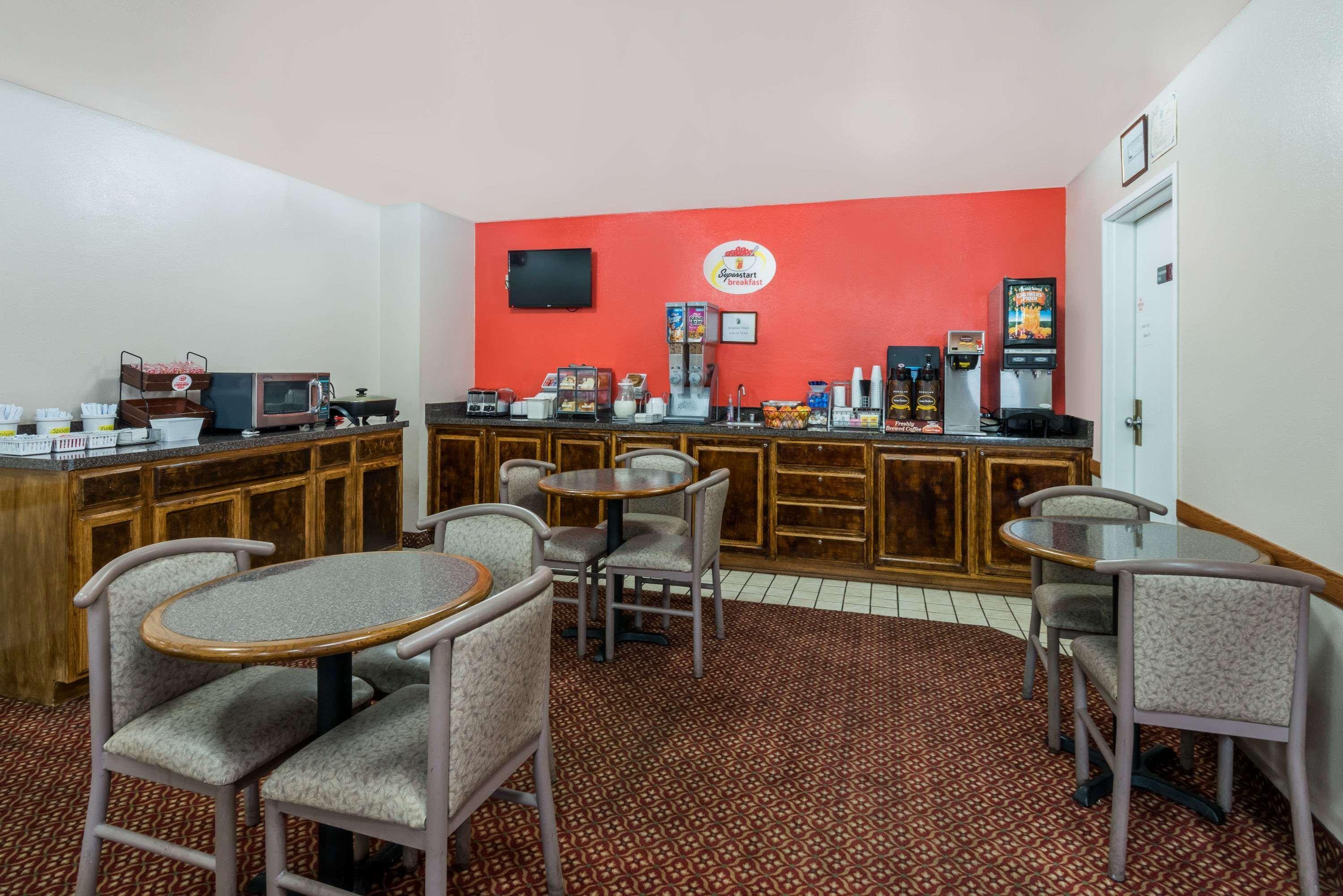 Super 8 By Wyndham Fernley Hotel Buitenkant foto