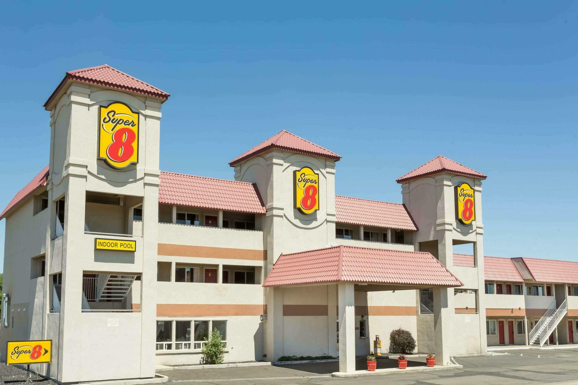 Super 8 By Wyndham Fernley Hotel Buitenkant foto