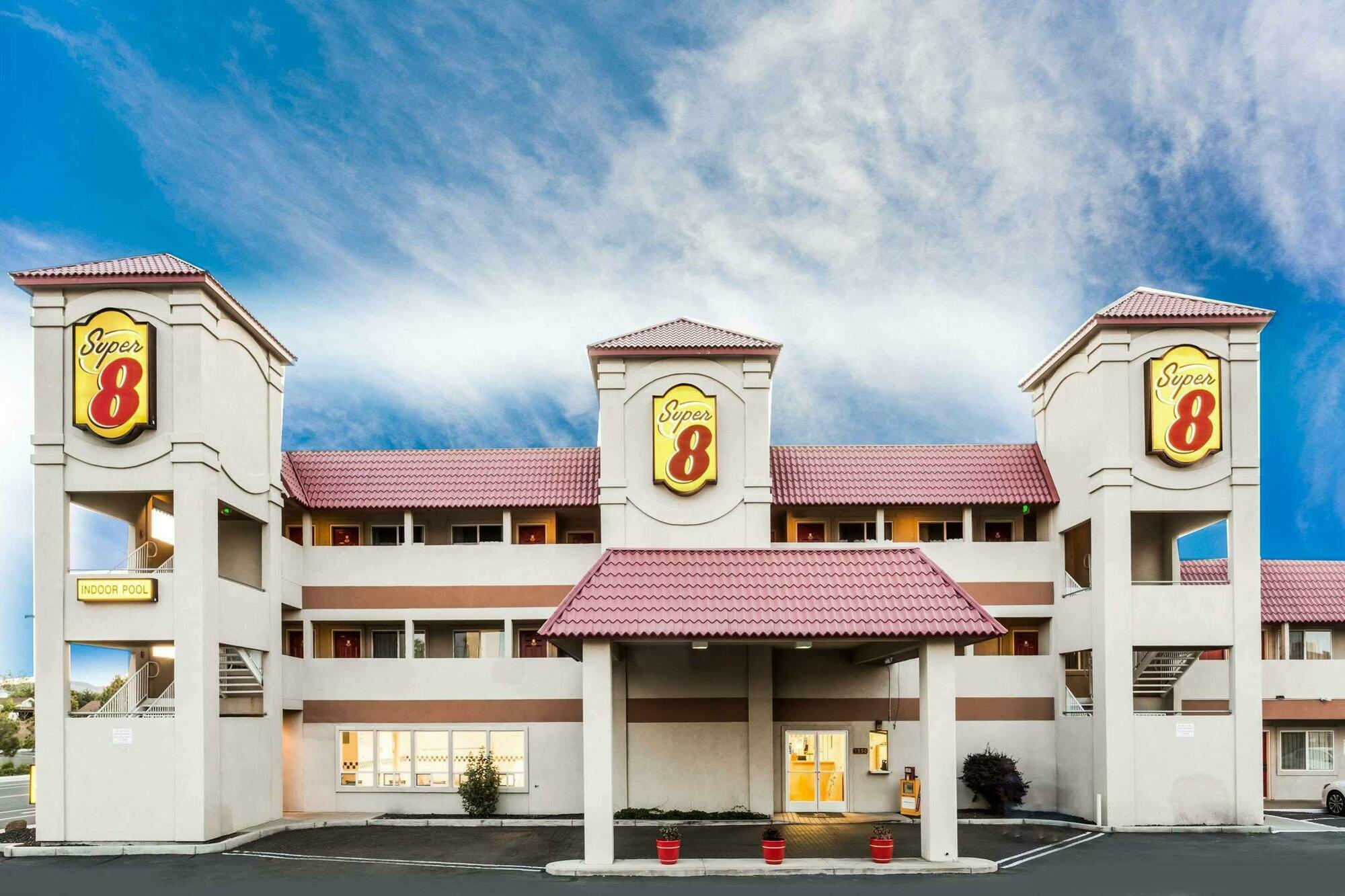 Super 8 By Wyndham Fernley Hotel Buitenkant foto